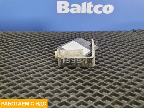 Кронштейн защиты фары левый