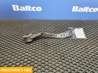 Кронштейн радиатора правый