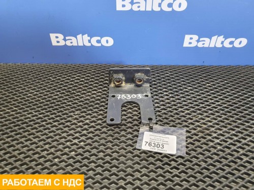 Кронштейн  ускорительного клапана