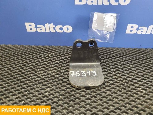 Кронштейн отбойника передней рессоры