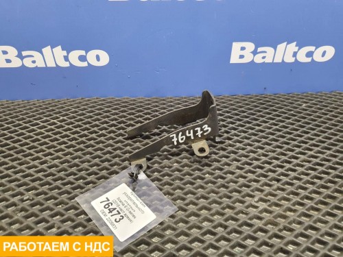 Кронштейн ускорительного клапана