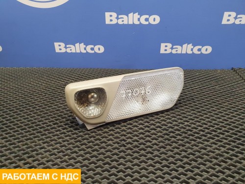 Плафон салонный правый